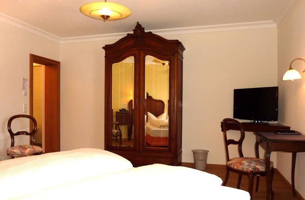 Historisches Genusshotel Loewen Schopfheim Luaran gambar