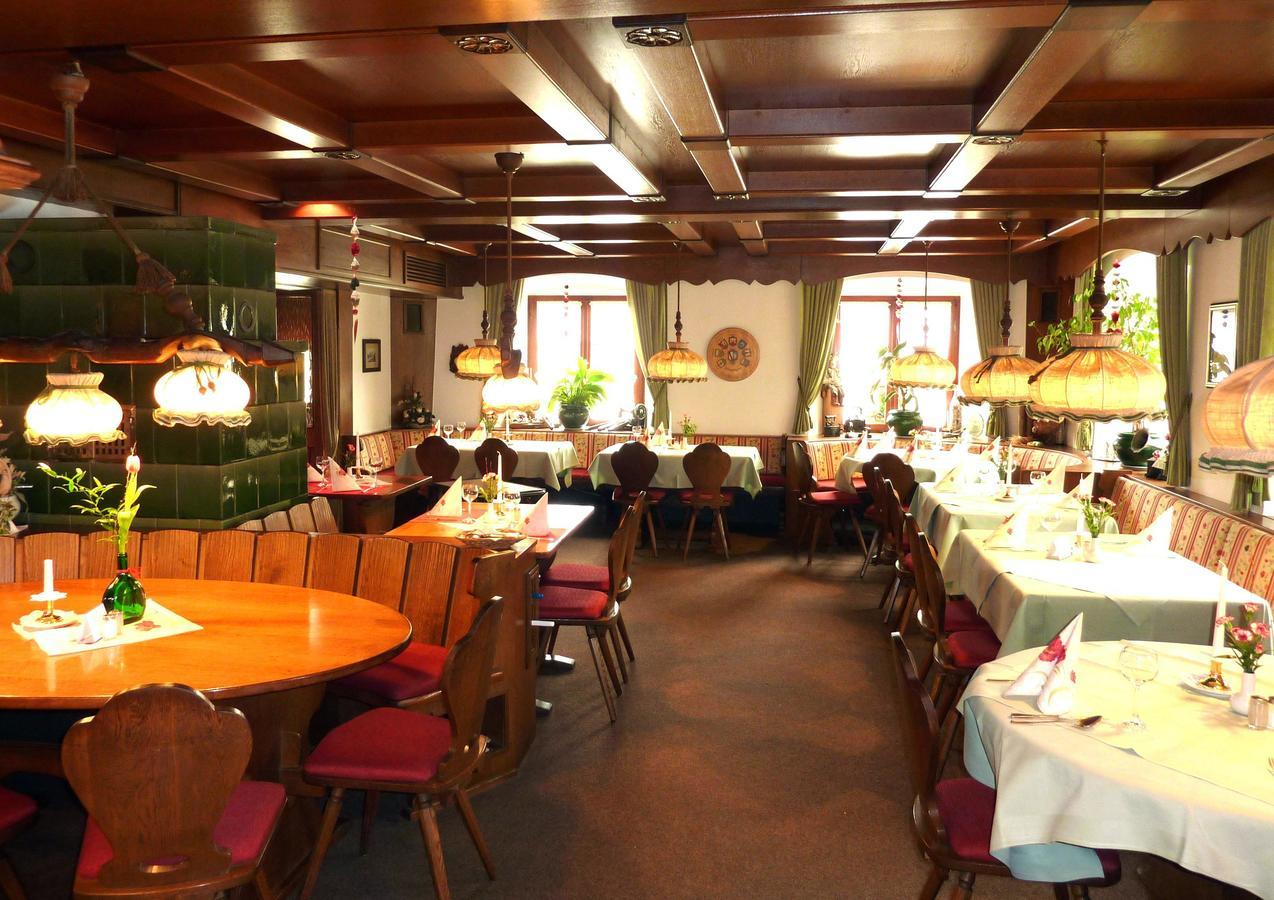 Historisches Genusshotel Loewen Schopfheim Luaran gambar