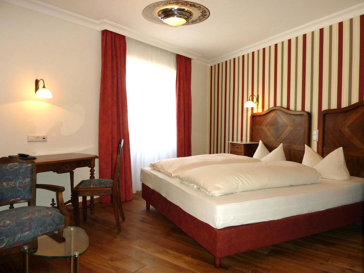 Historisches Genusshotel Loewen Schopfheim Luaran gambar