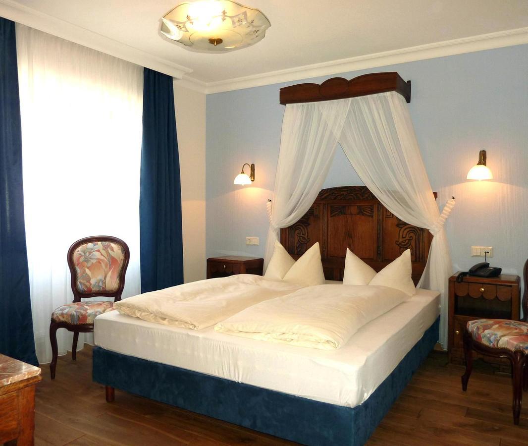 Historisches Genusshotel Loewen Schopfheim Luaran gambar