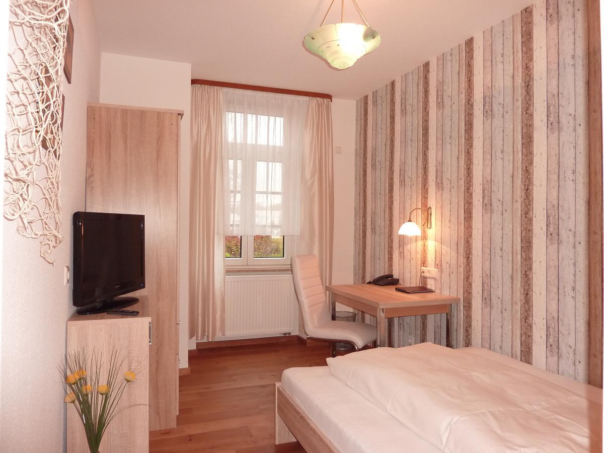 Historisches Genusshotel Loewen Schopfheim Luaran gambar