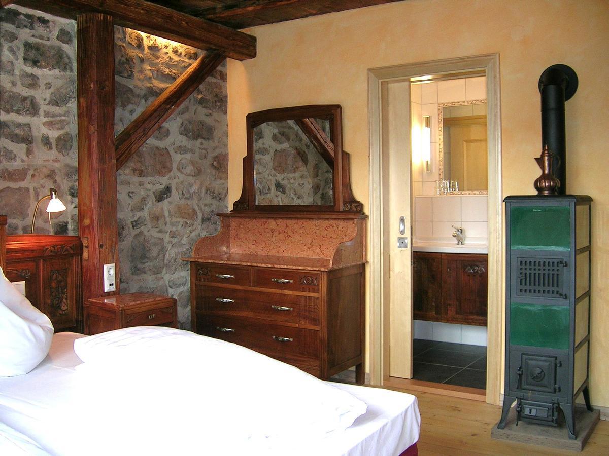 Historisches Genusshotel Loewen Schopfheim Luaran gambar
